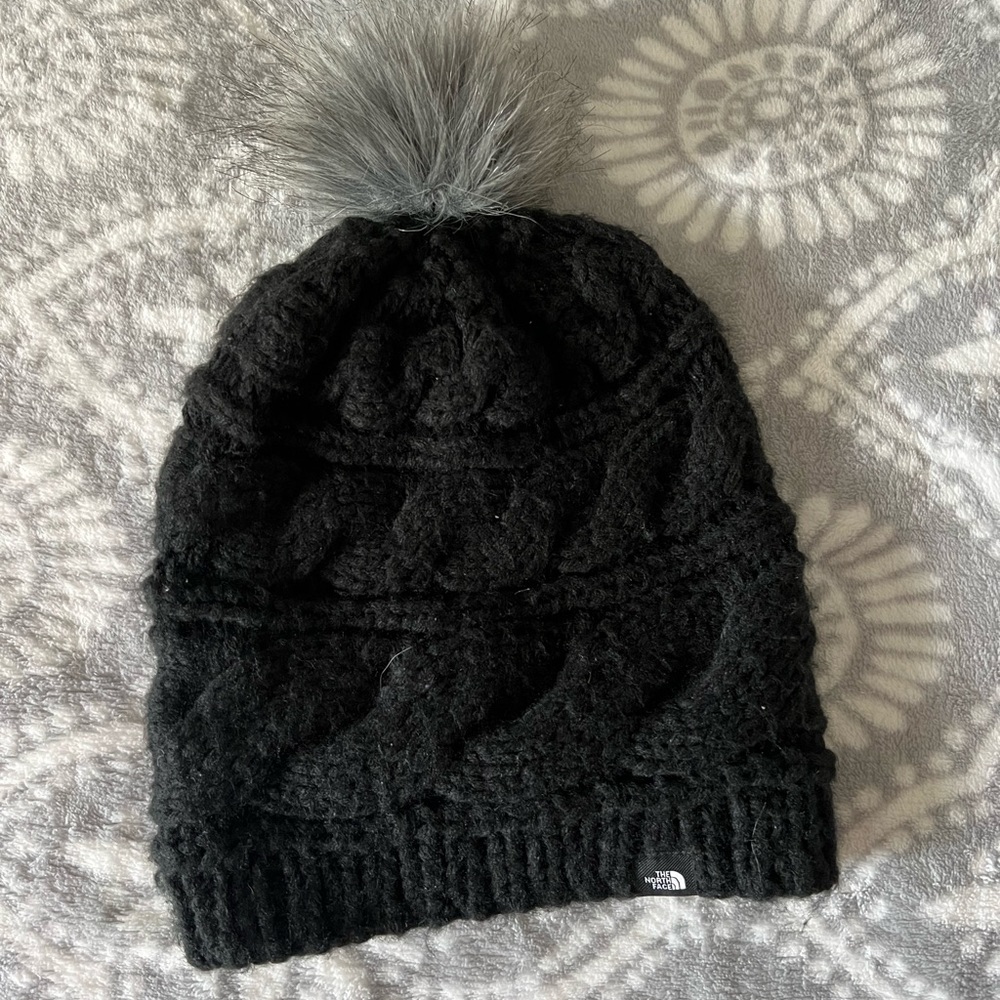 black north face pom pom winter hat